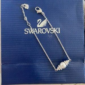 Swarovski Rhodium Plated Bracelet with Pearl